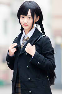 我被同桌摸下面流水了